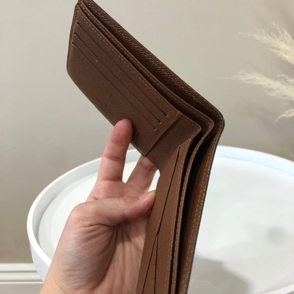 LOUIS VUITTON MENS WALLET - Picture 5 of 6